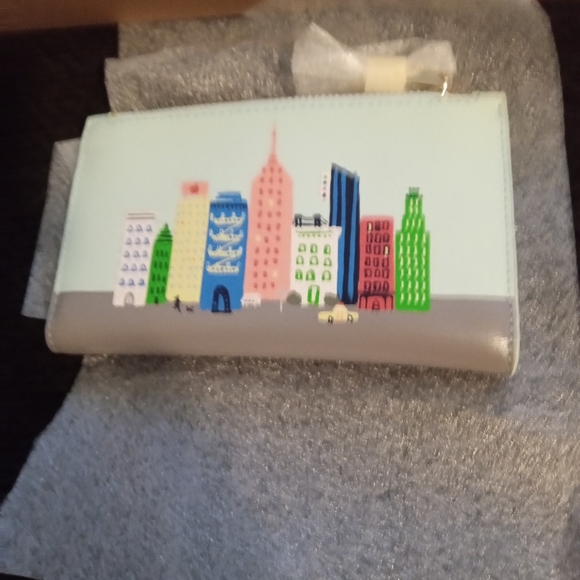 NWT KATE SPADE CITY SKYLINE WALLET - Picture 2 of 5